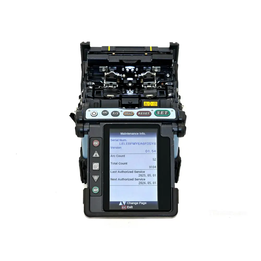 Fujikura CT-30 high-precision fibre cleaver with AD30A guide plate and protective case
