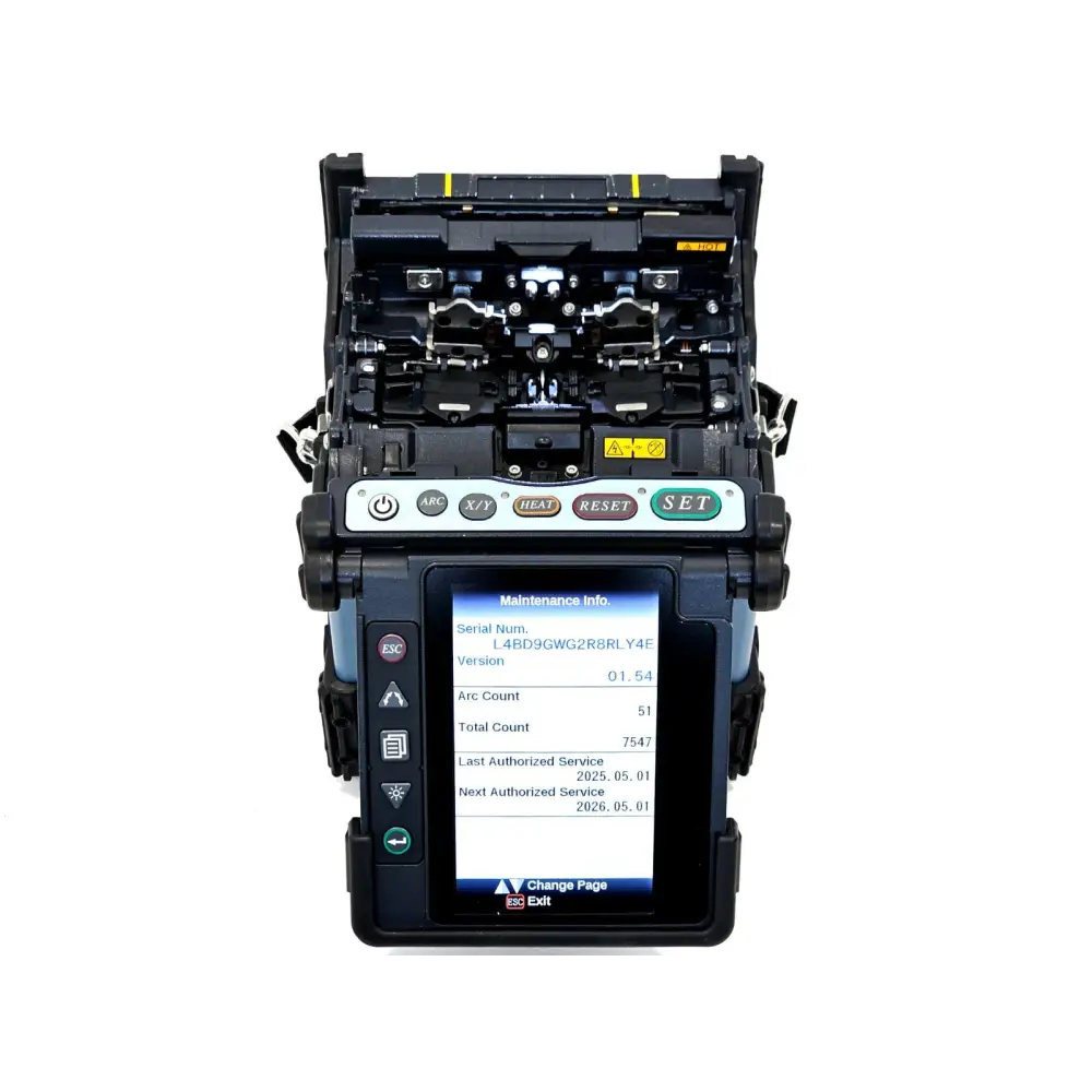 Fujikura FSM-70S fusion splicer with CT-30 fibre cleaver and hard carrying case accessory kit
