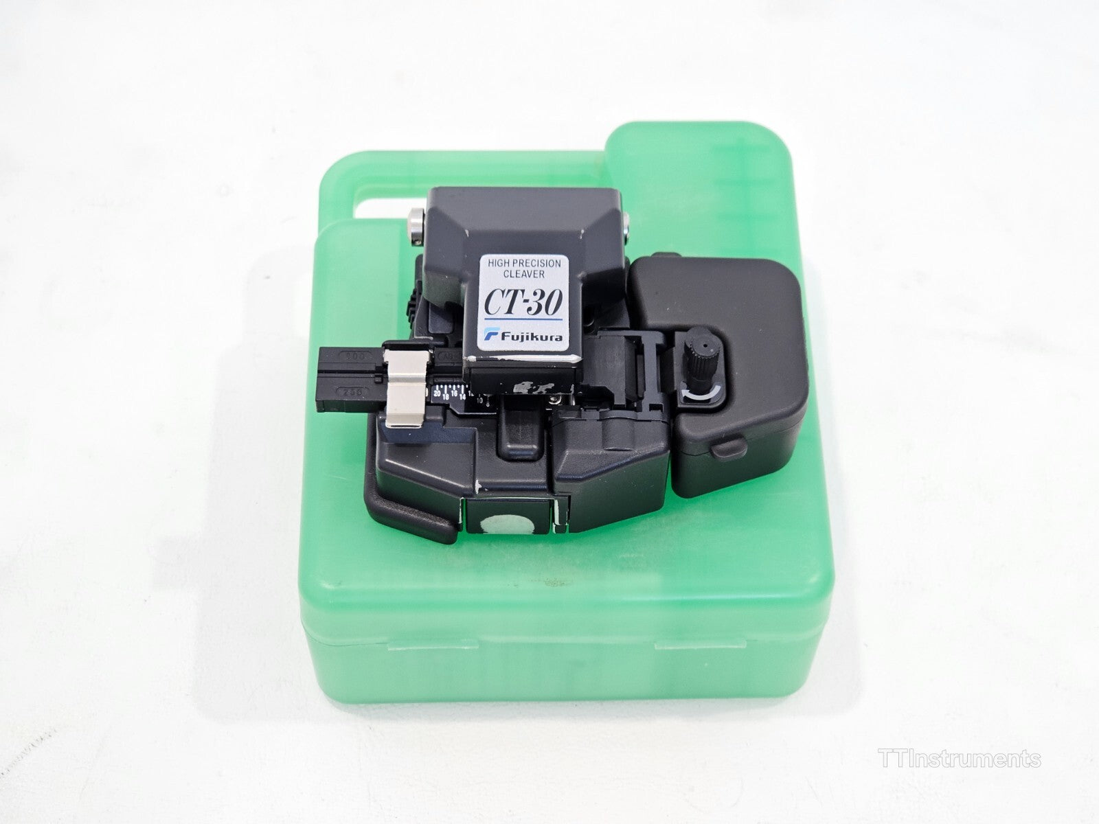 Calibrated Fujikura 70S Core Alignment Fusion Splicer + CT-30 Cleaver ARC 7544