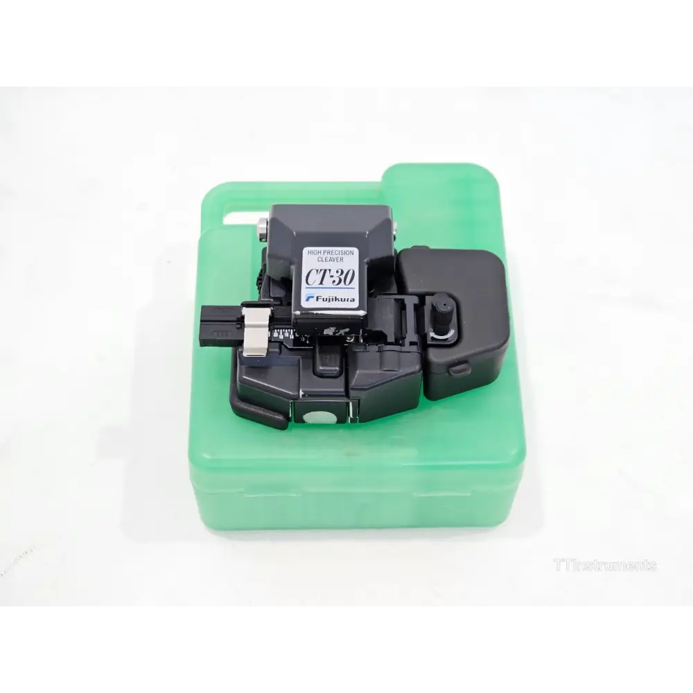 Fujikura CT-30 high precision fibre cleaver with AD30A adapter plate and protective case
