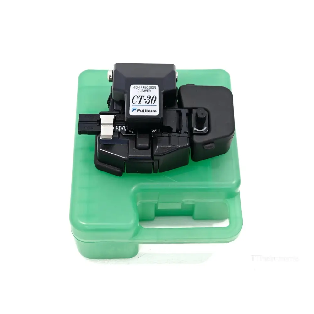 Fujikura CT-30 high precision fibre cleaver with AD30A guide plate and protective case close-up detail