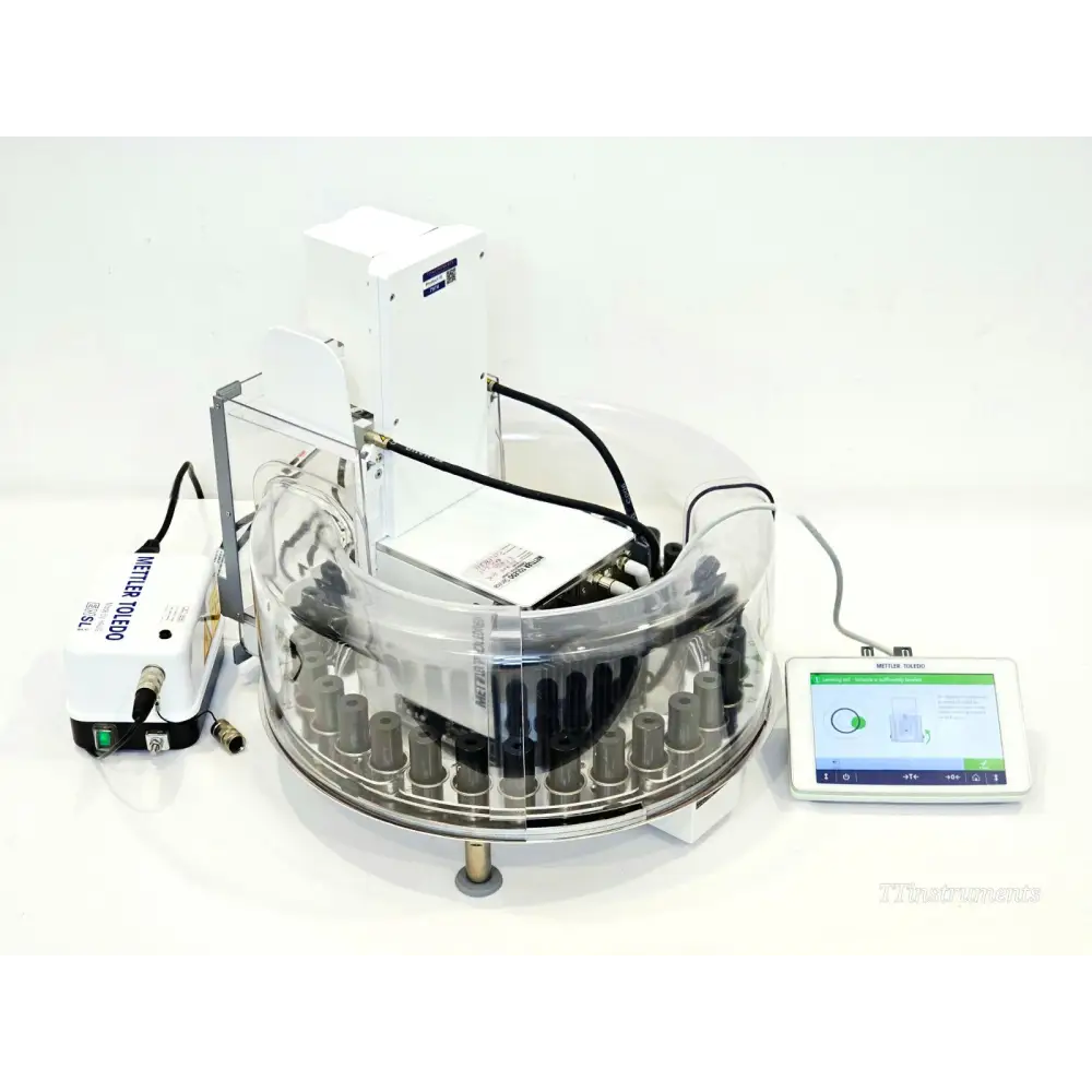 Mettler Toledo XPR226DRQ DeltaRange Automatic Balance with QS3 Sample Changer, front view