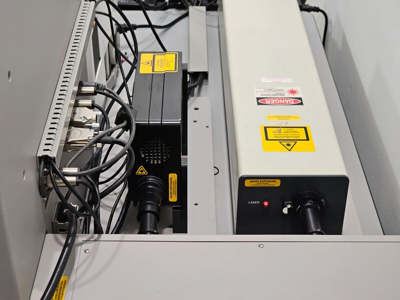Calibrated Renishaw inVia Research-Grade Confocal Raman Microscope Spectrometer
