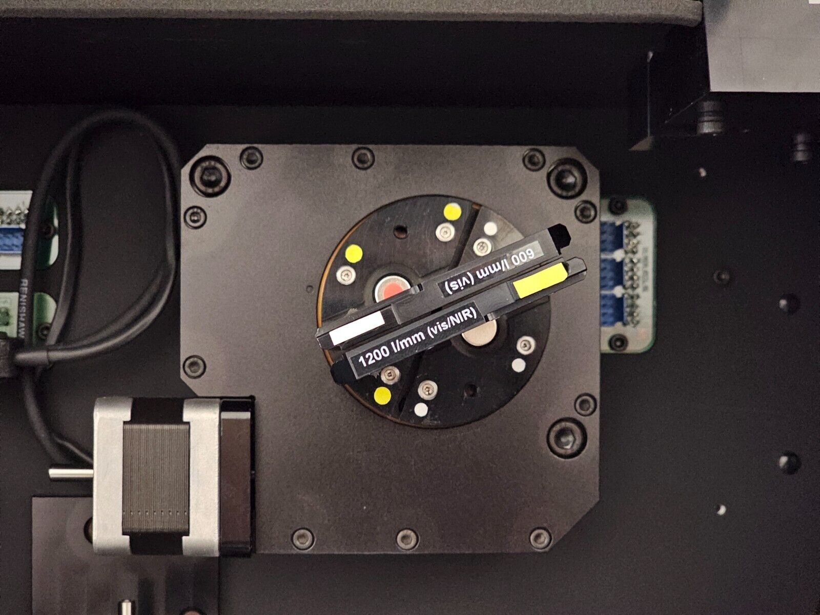 Calibrated Renishaw inVia Research-Grade Confocal Raman Microscope Spectrometer