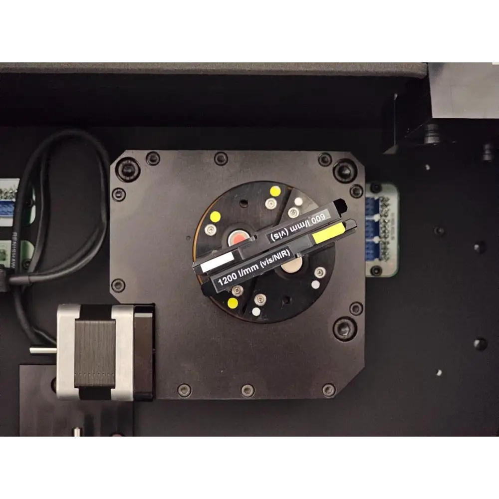 Calibrated Renishaw inVia Research-Grade Confocal Raman Microscope Spectrometer