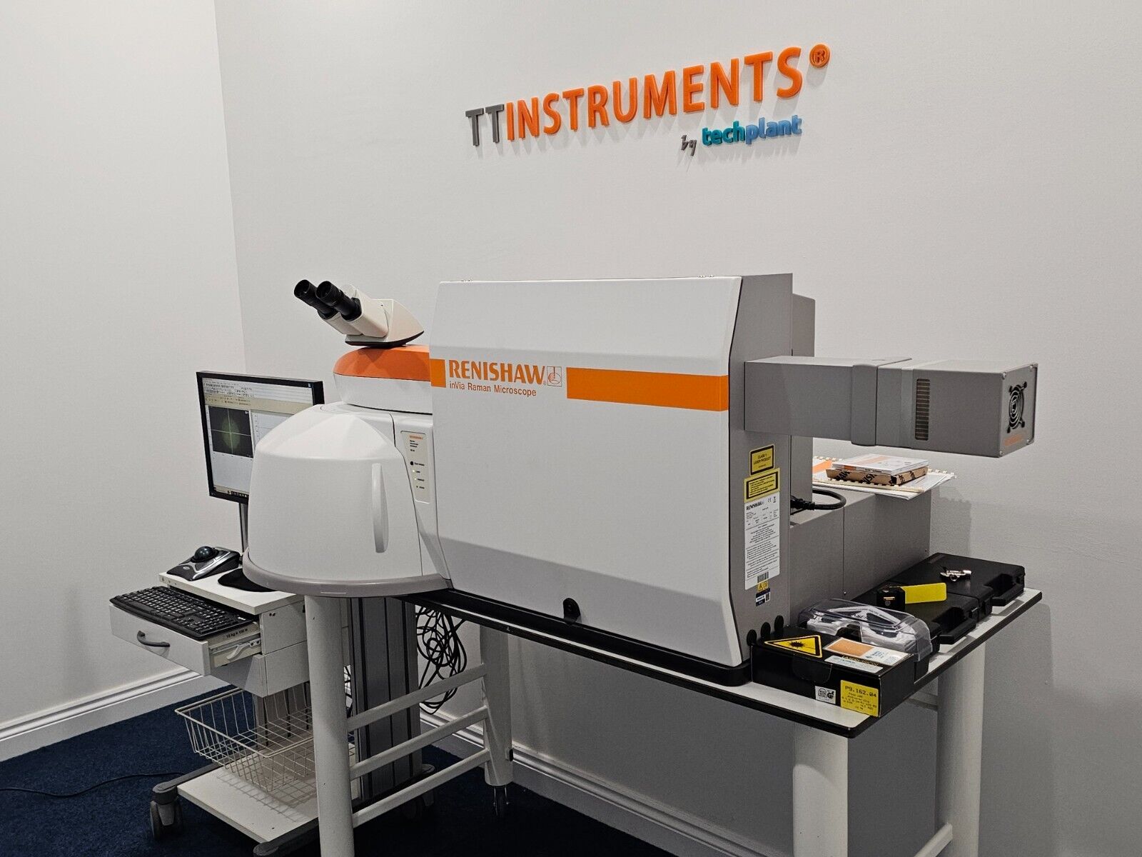 Calibrated Renishaw inVia Research-Grade Confocal Raman Microscope Spectrometer