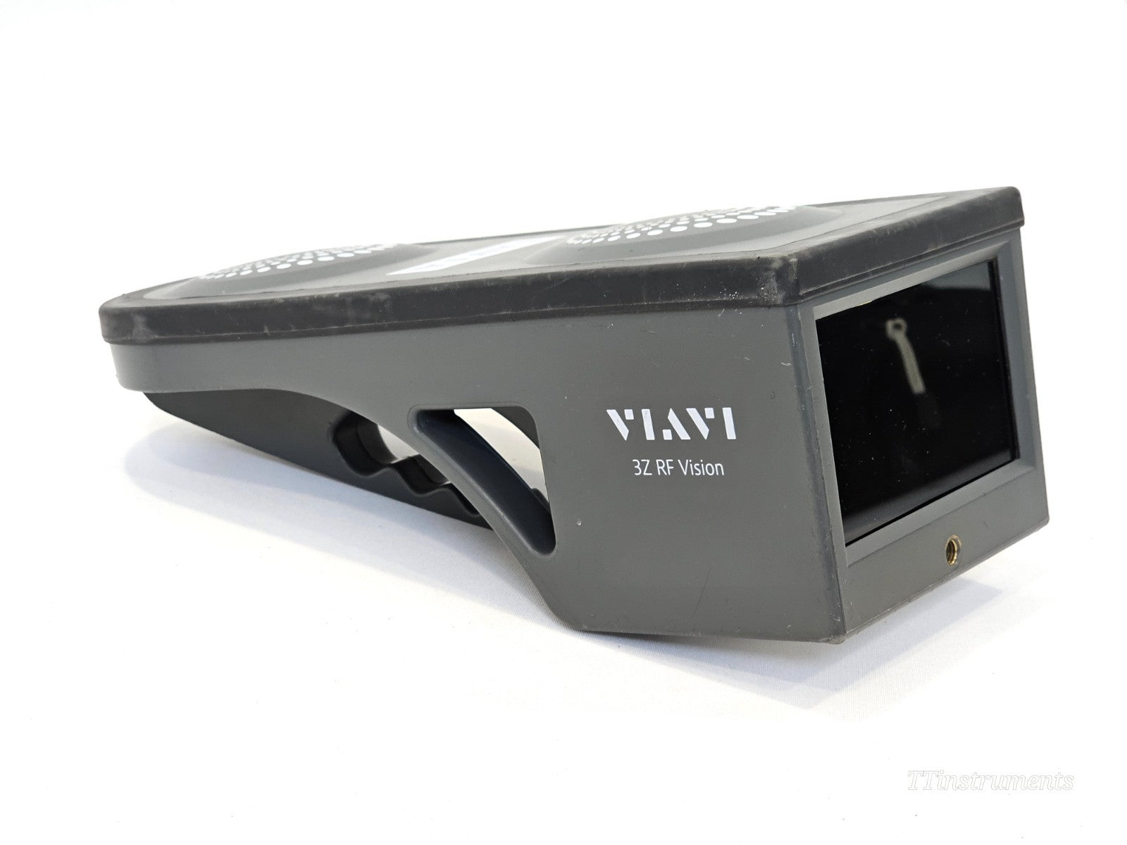 Viavi 3Z RF Vision RFV-2000 mounted on antenna using universal strap clamp in field use