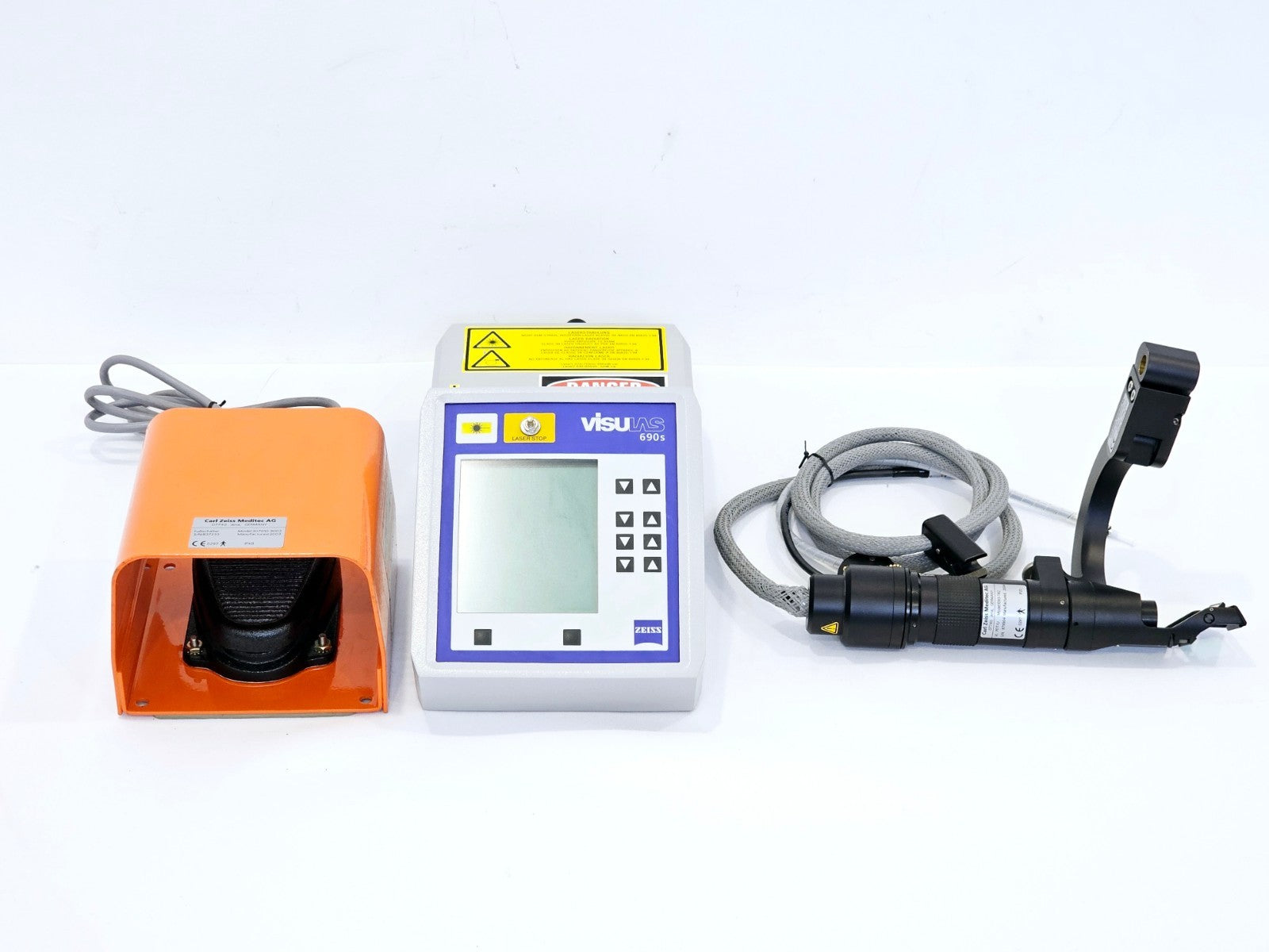 Carl Zeiss VisuLAS 690s Opthalmic Photodynamic Therapy Laser System w/ Aperture