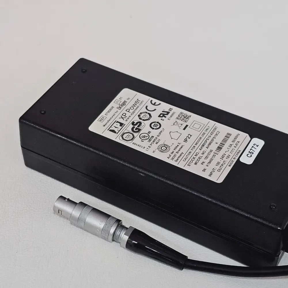 Dräger Oxylog 3000 ventilator left-side view with battery compartment and carry handle