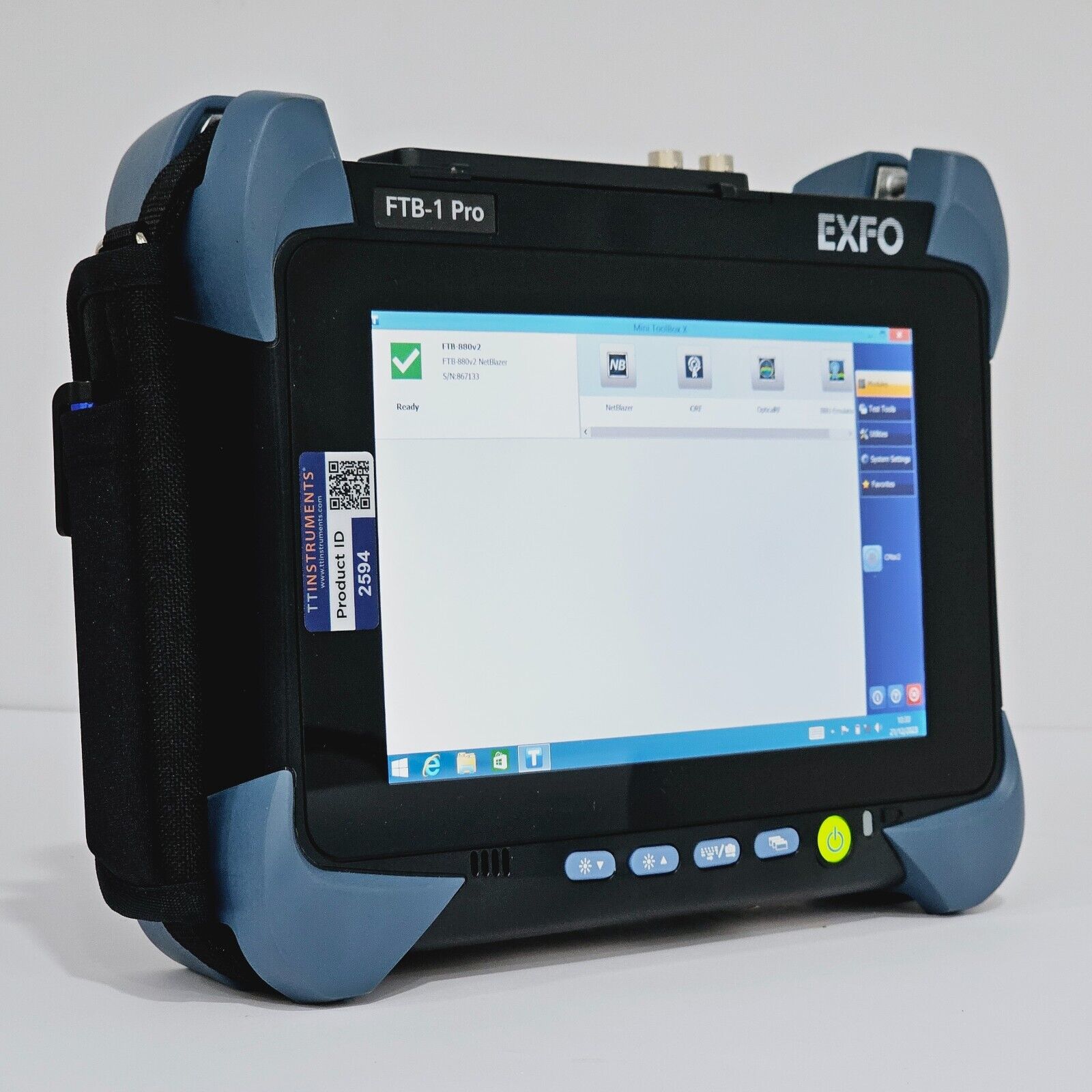 EXFO FTB-1 Pro w/ FTB-880v2 NetBlazer GigE Optical Electrical 1 Gigabit Ethernet