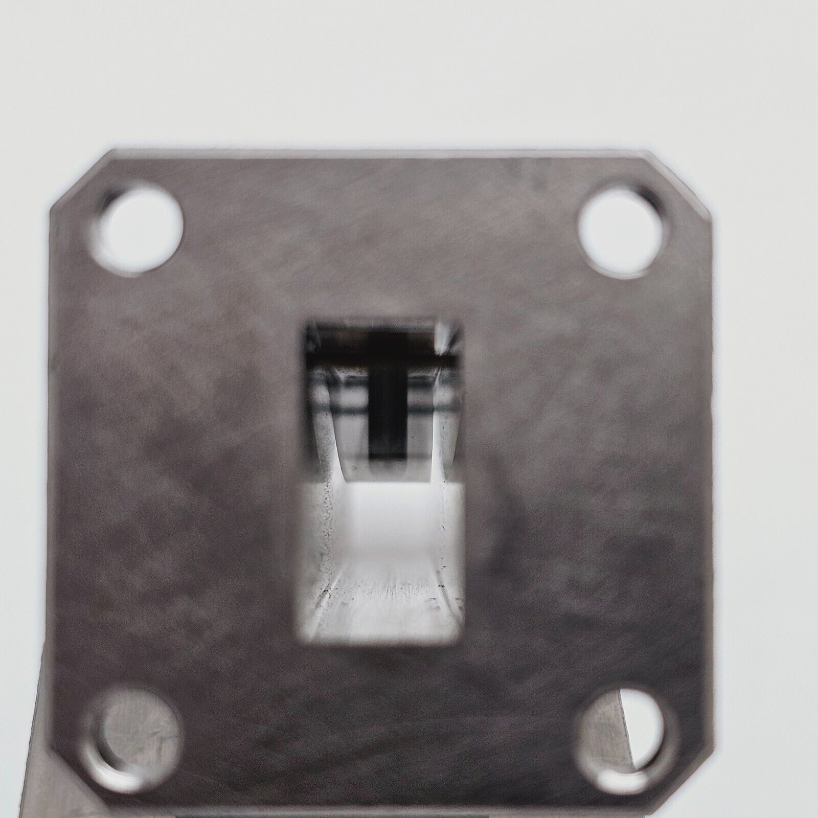 Flann Microwave Attenuator Fixed 18081-30 11.9 - 18.0 GHz 30 dB