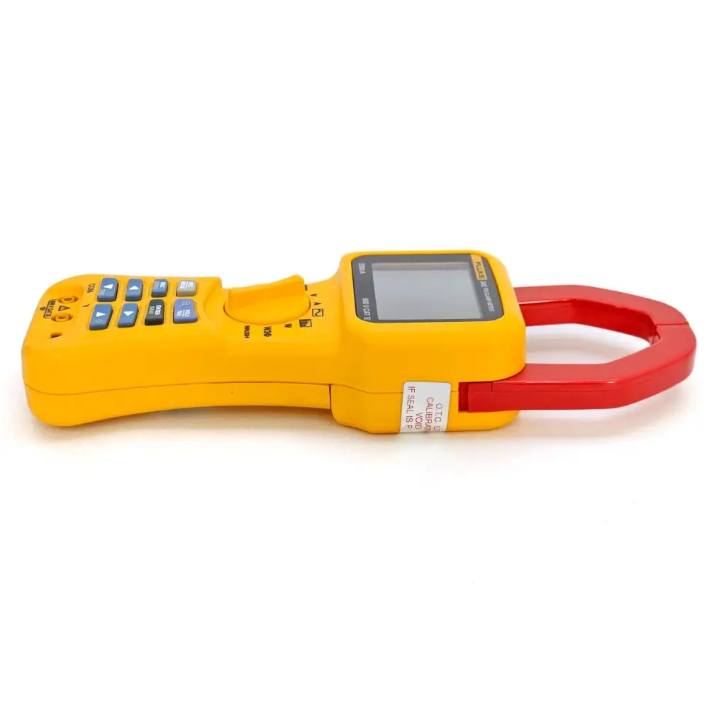 Fluke 345 power analyser close-up of backlit colour LCD waveform display