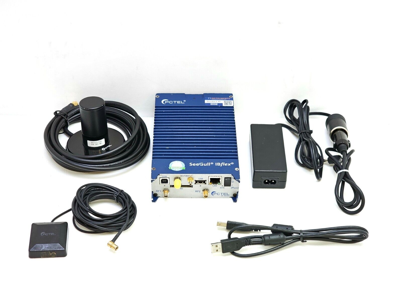 FOR PARTS/REPAIR PCTEL SeeGull IBflex 570MHz - 3.8 GHz Capable with Accessories