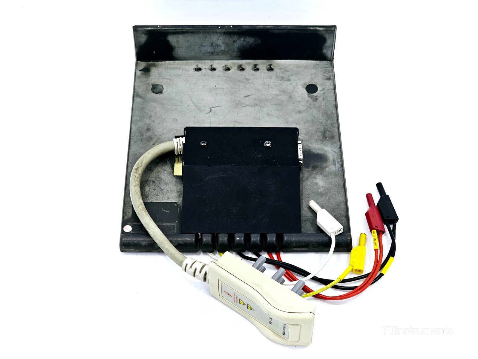 FOR REPAIR Wavetek 9100 Calibration System + 9105 with Options 100 35 600
