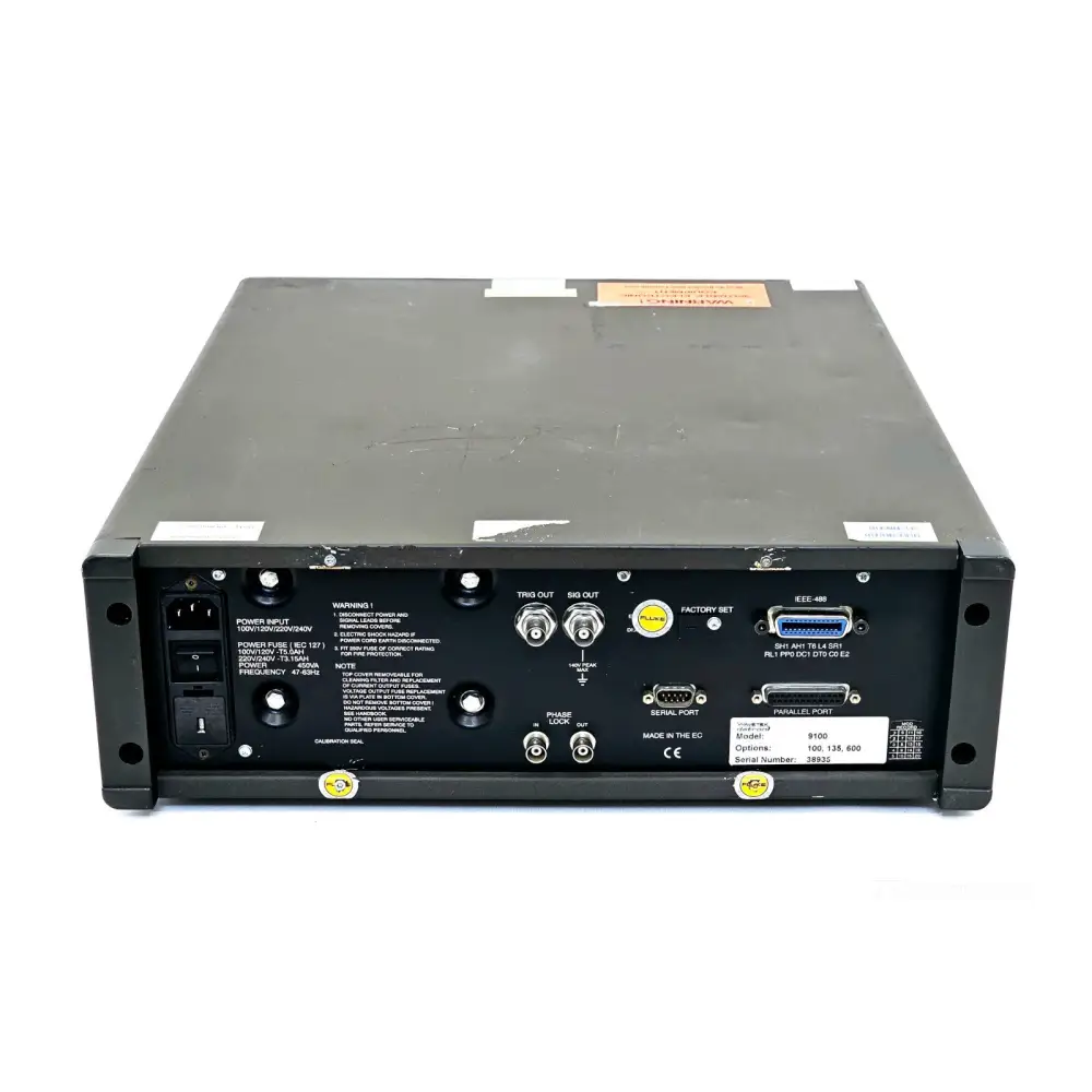 Wavetek 9105 module close-up showing connectors and panel markings