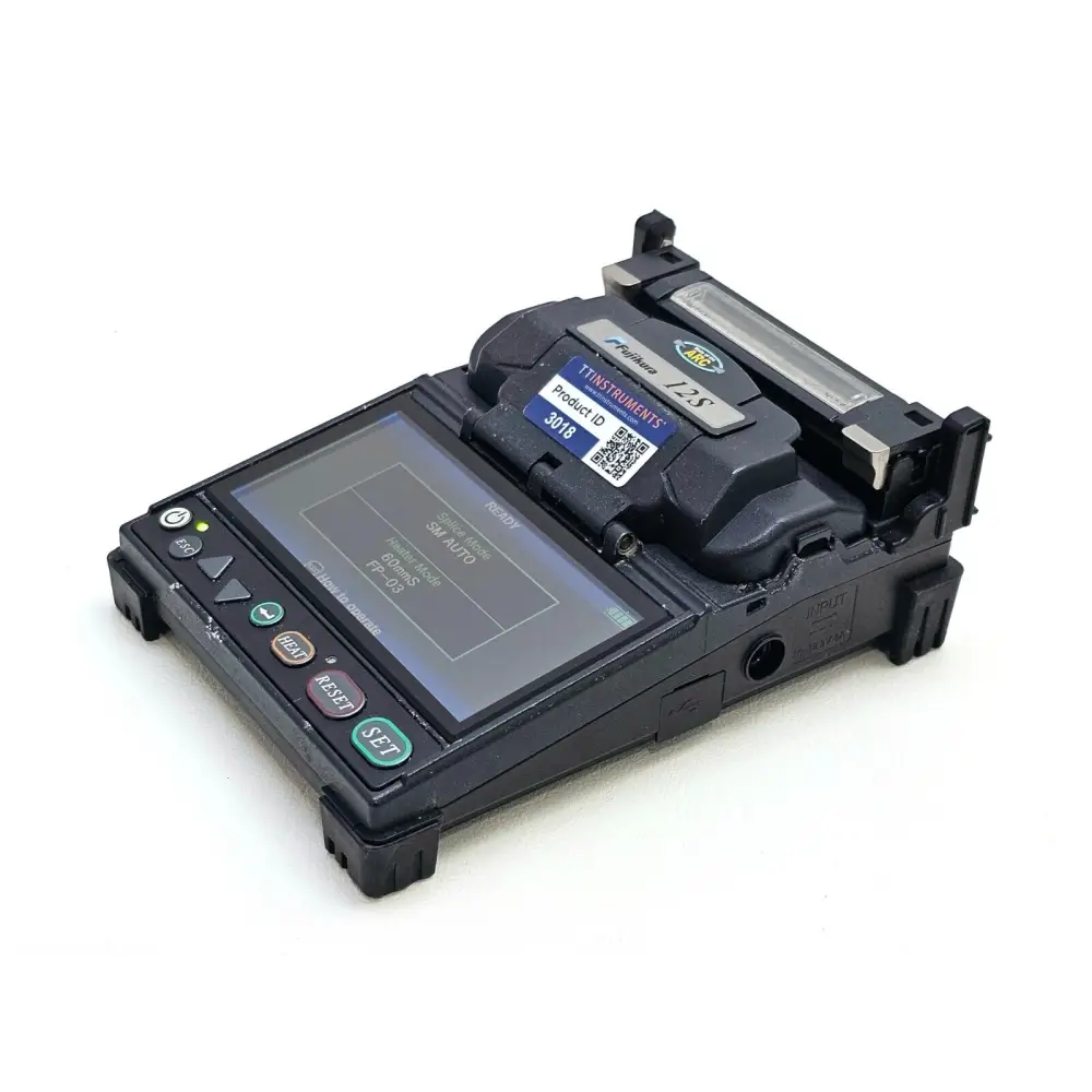 Fujikura CT-06 high precision fibre cleaver with protective carry case