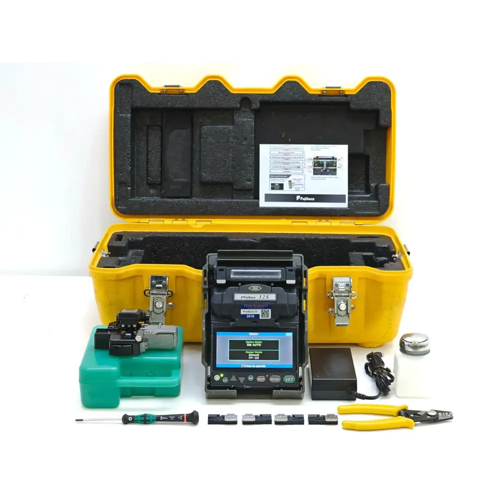 Fujikura 12S SM MM fibre fusion splicer front view with 4.5 inch TFT colour LCD display