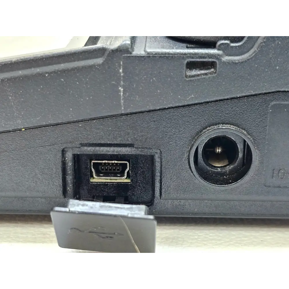 FH-60-250 and FH-60-900 fibre holder sets included with Fujikura 12S