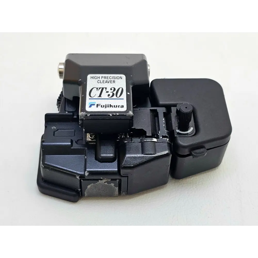 Fujikura 12S splicer with work tray deployed showing field workspace setup