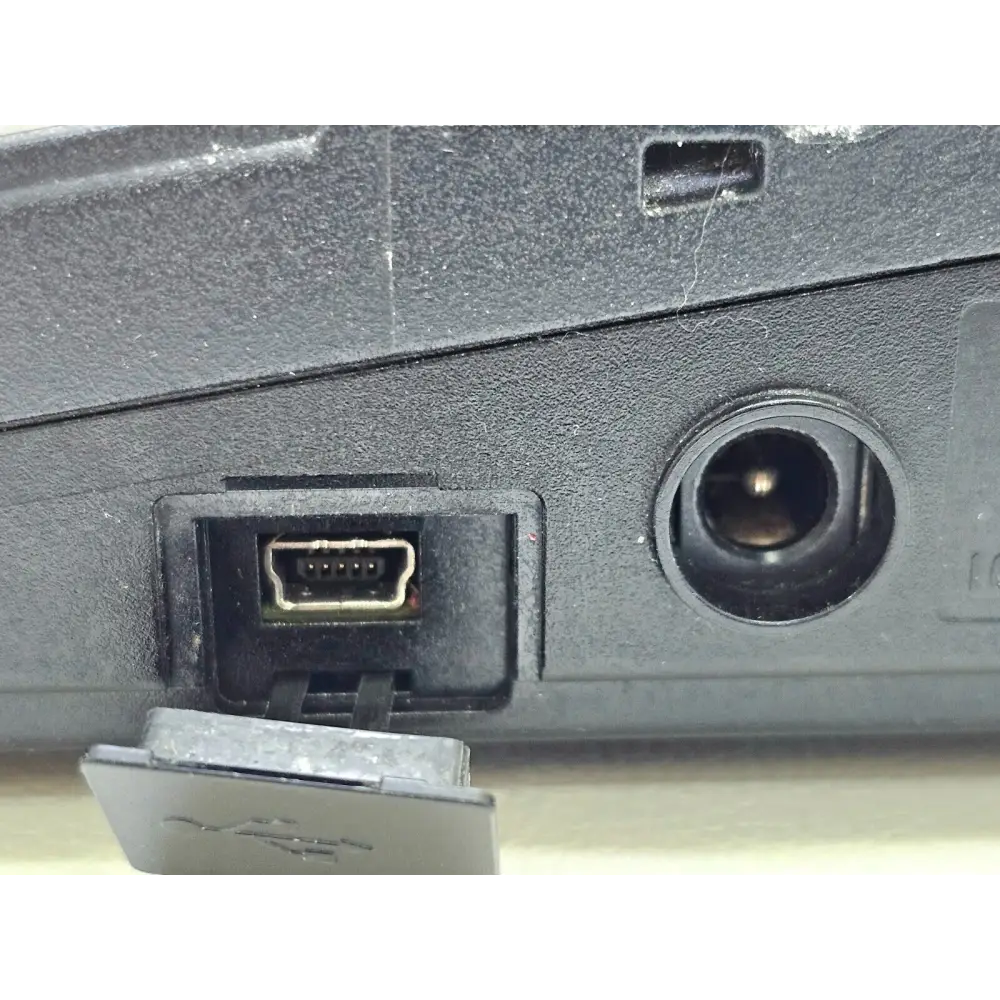 FH-60-250 and FH-60-900 fiber holder sets included with the Fujikura 12S splicer