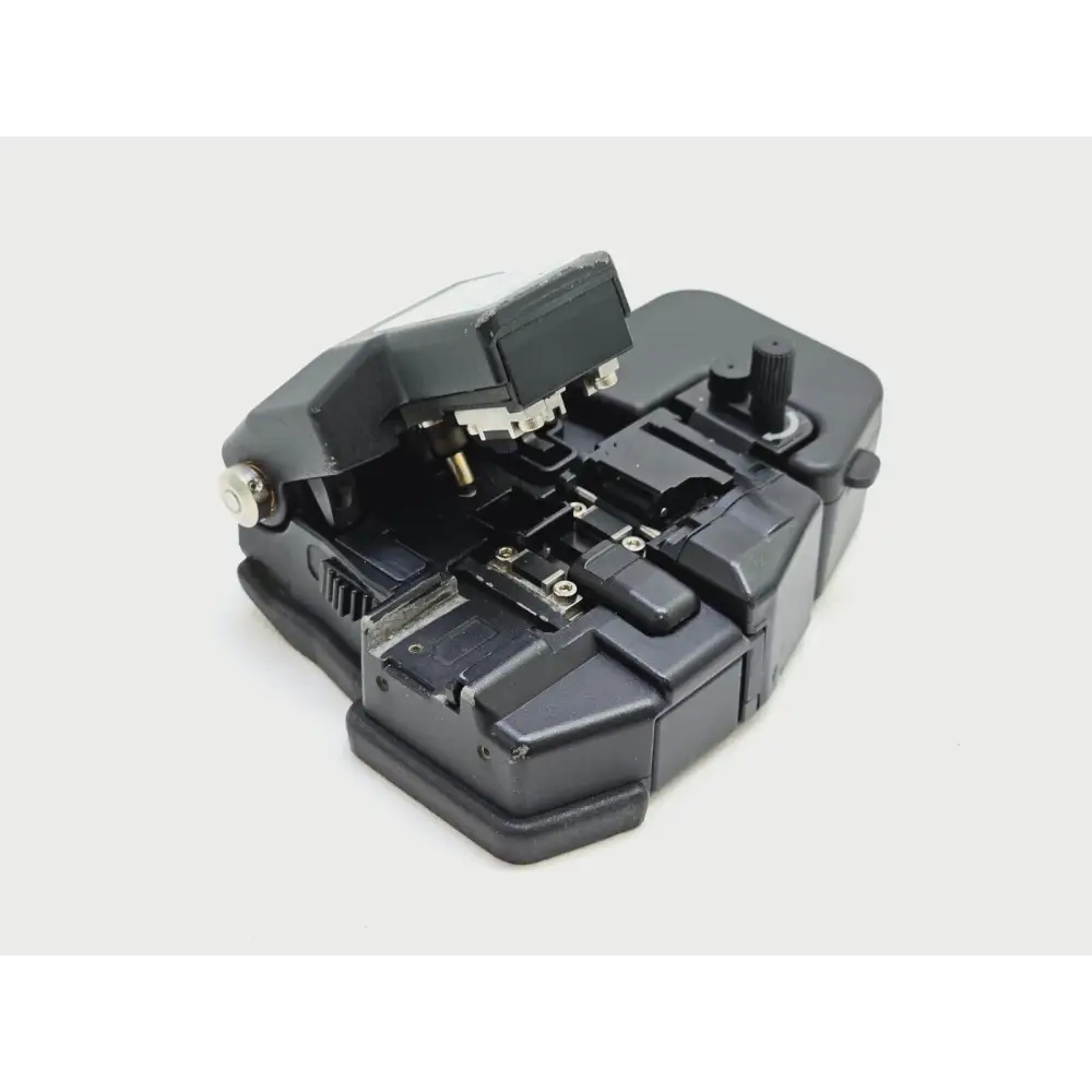Fujikura 12S fibre fusion splicer with alcohol pot, fibre stripper and screwdriver accessories