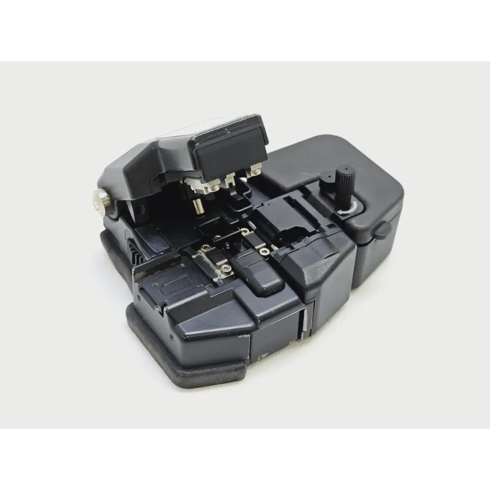 Fujikura 12S splicer rear panel showing USB 2.0 terminal and power connection