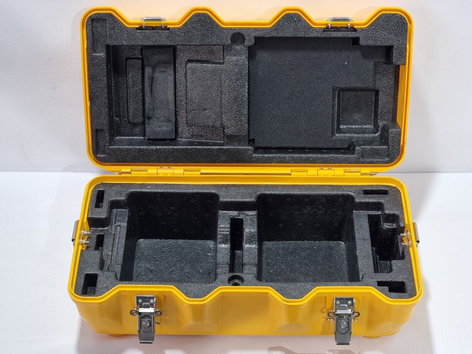 Fujikura 12S SM MM Fiber Fusion Splicer + CT-30 Cleaver & Fiber Holders FSM 12S