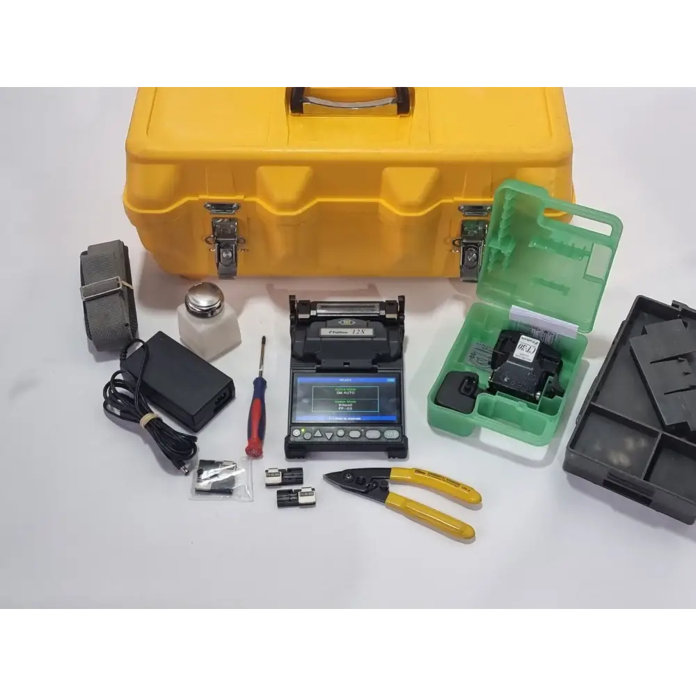 Fujikura FSM-12S SM MM fiber fusion splicer front view with LCD display