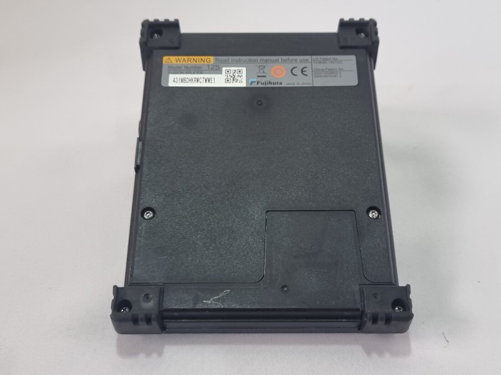 Fujikura 12S SM MM Fiber Fusion Splicer w/ CT-06 Cleaver & Fiber Holders FSM 12S