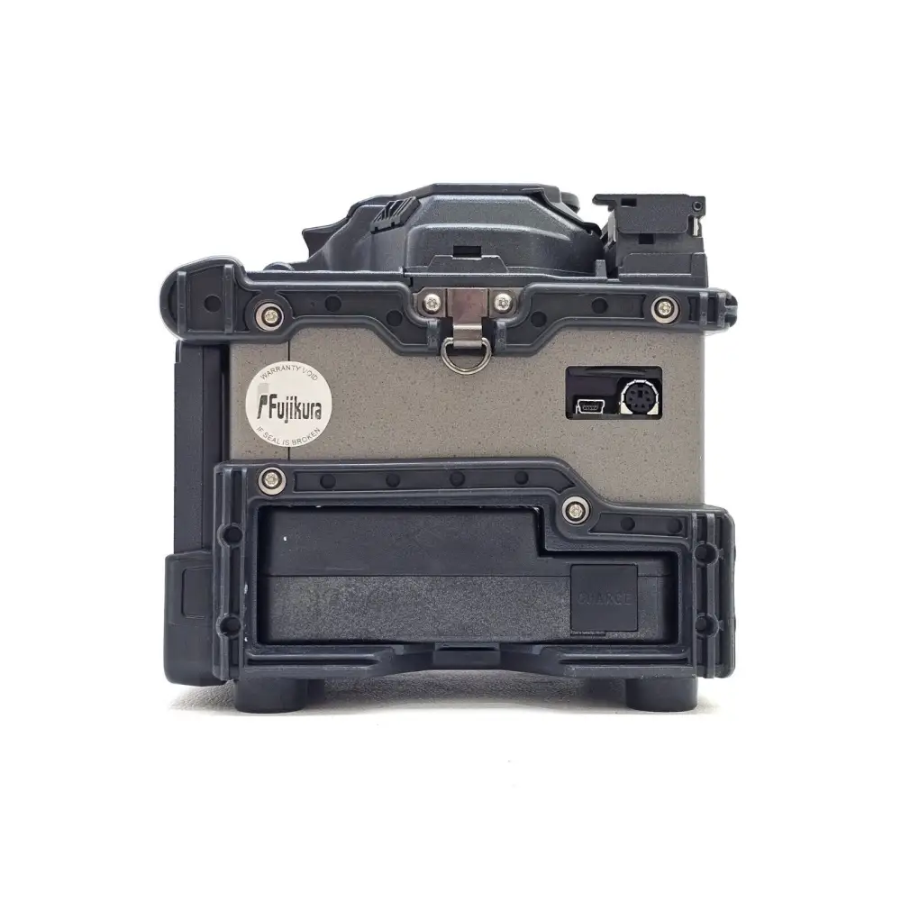 Fujikura FSM-18S splicer tube heater and fibre loading area detail
