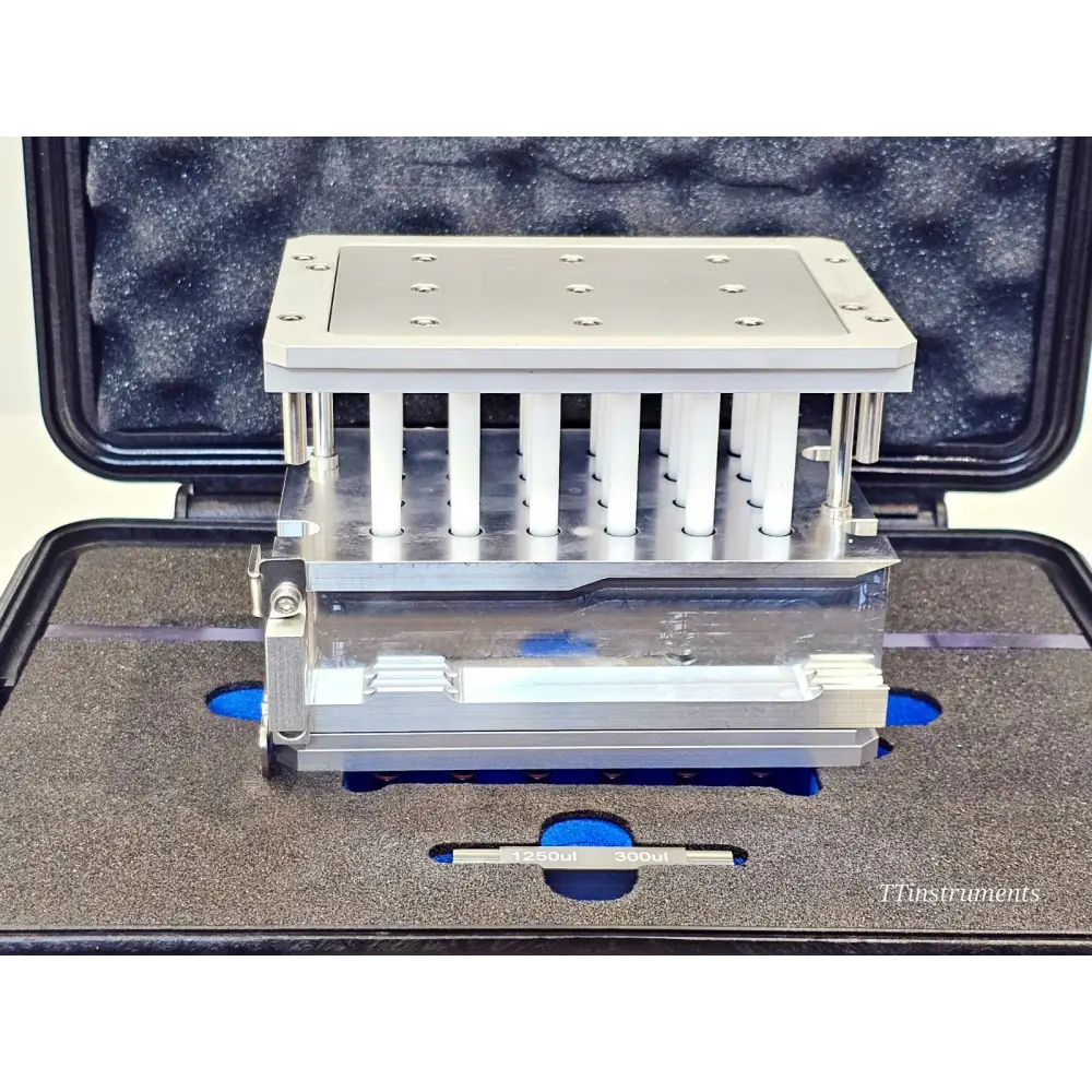 VIAFLO 96 pipette and accessories included in the sale, used condition