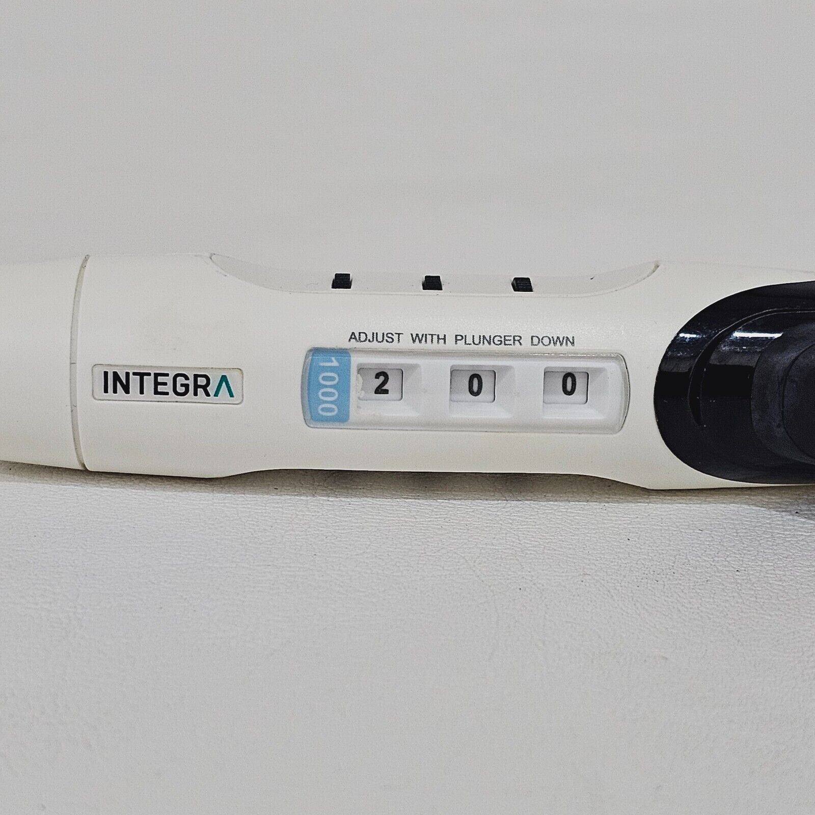 INTEGRA EVOLVE Well balanced Manual Pipette 3018 Single Channel 100-1000µl