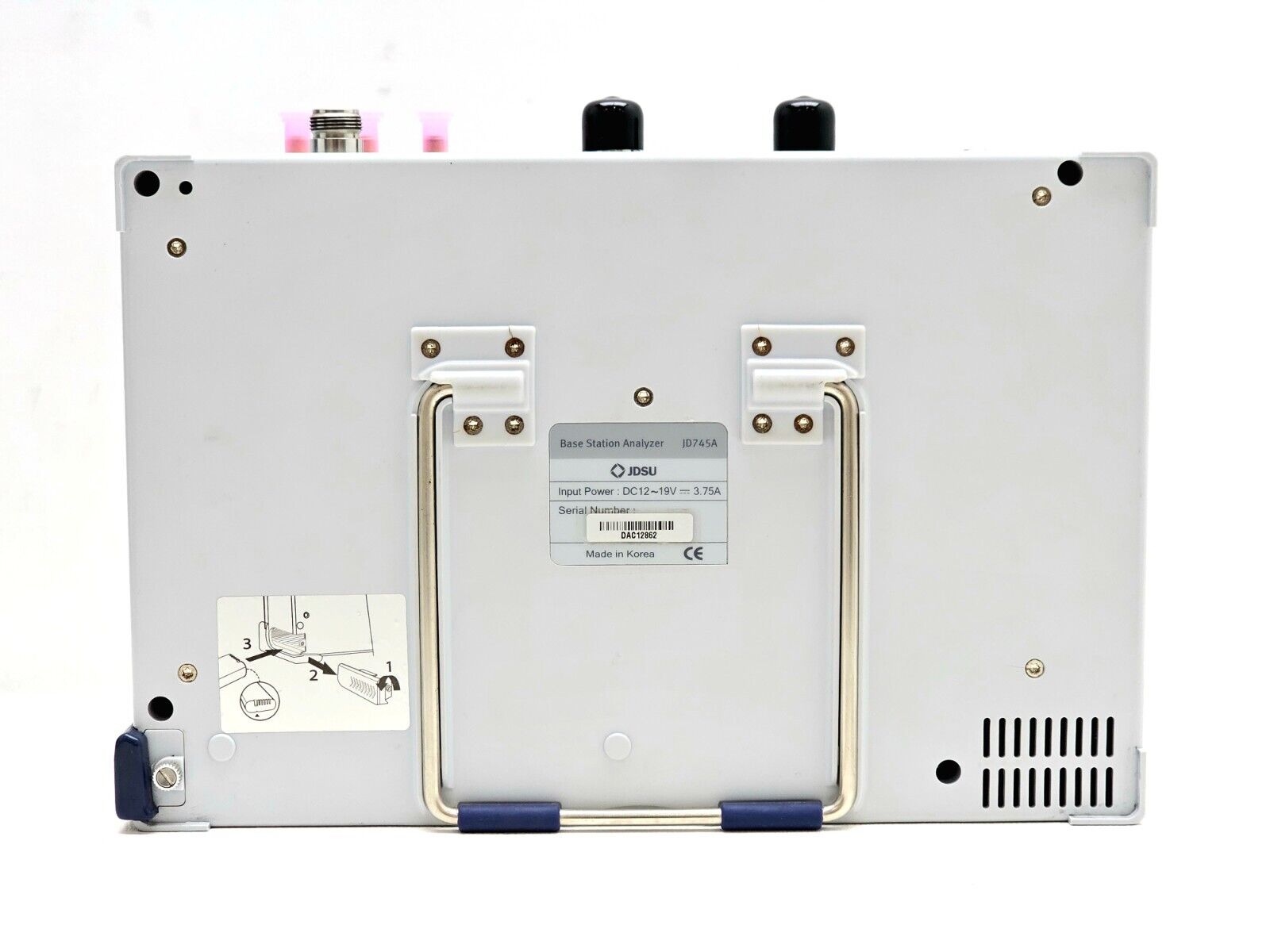JDSU JD745A CellAdvisor Base Station Analyzer 4 GHz w/ Opt. 1/4/5/6/7 + Accessor