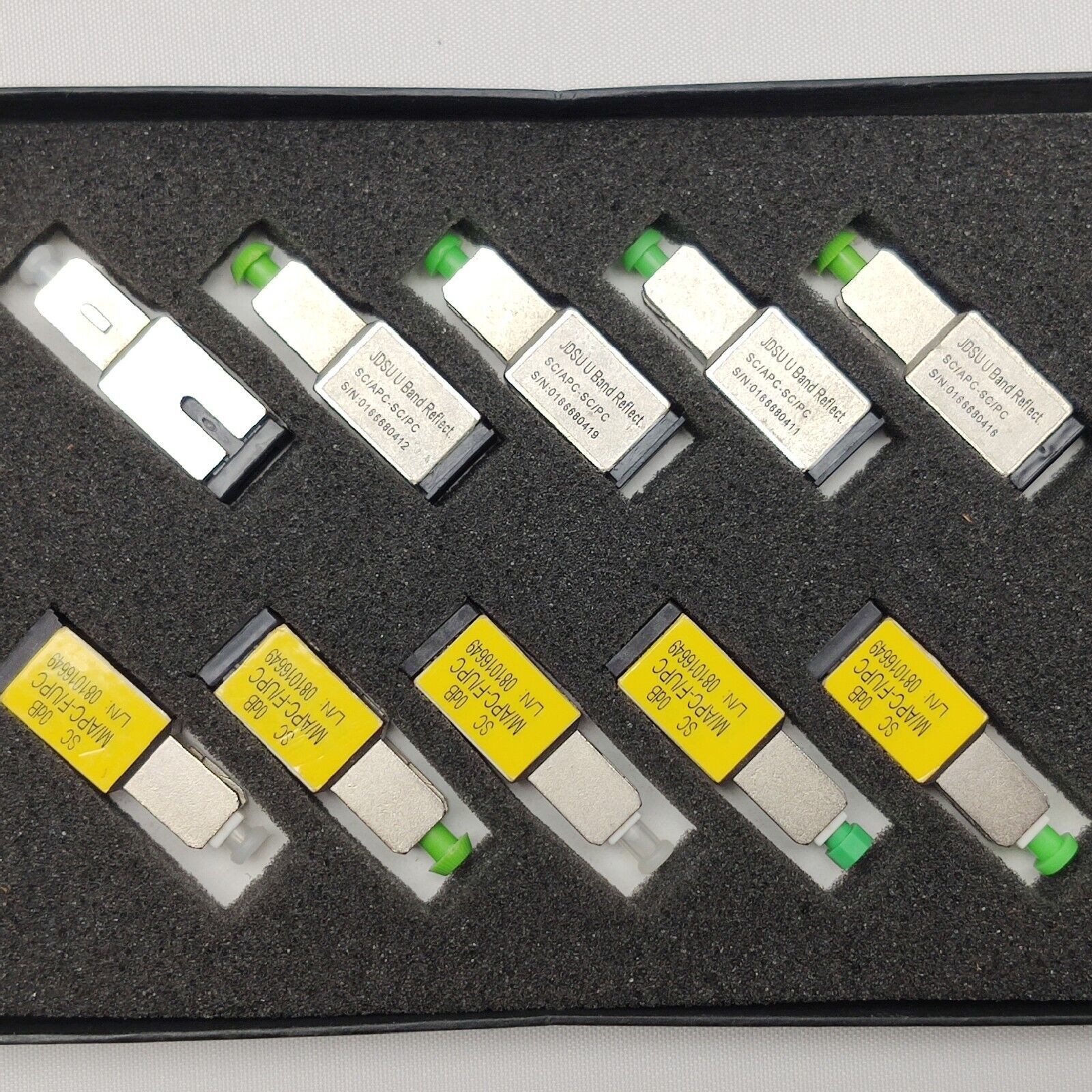 JDSU OTU 8000 w/ E98OS04 1x4 OS w/ E8118RLR65 1650 Filtered OTDR Module