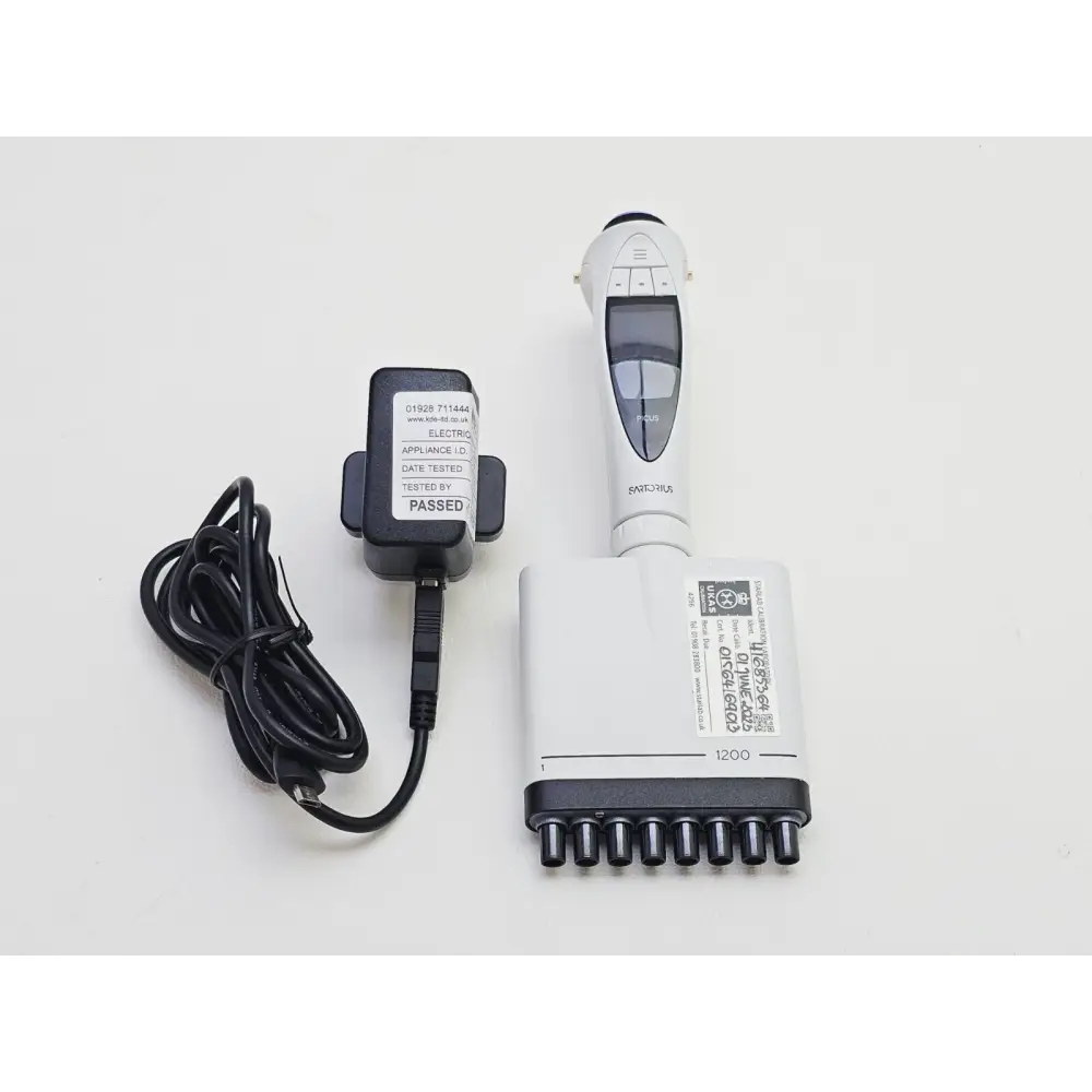 Eppendorf Multipipette E3 electronic repeater pipette with charger