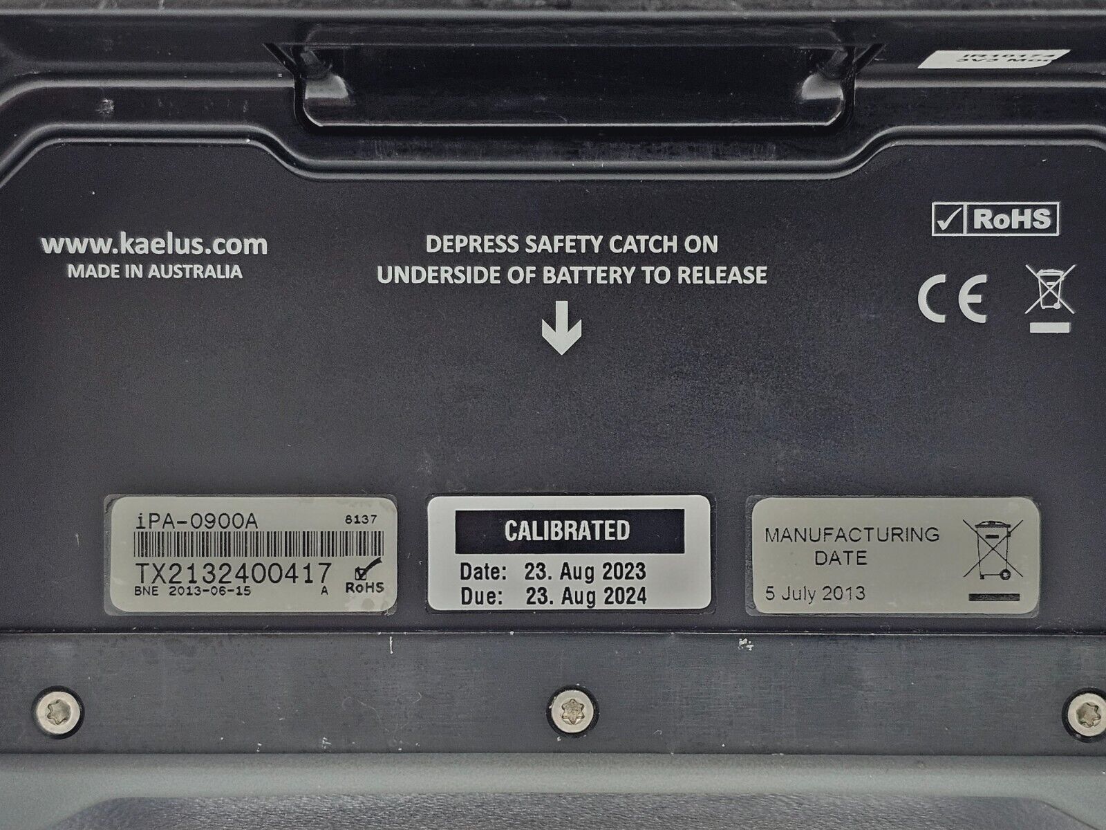 Kaelus iPA-0900A PIM Portable Passive Intermodulation Analyzer with Accessories