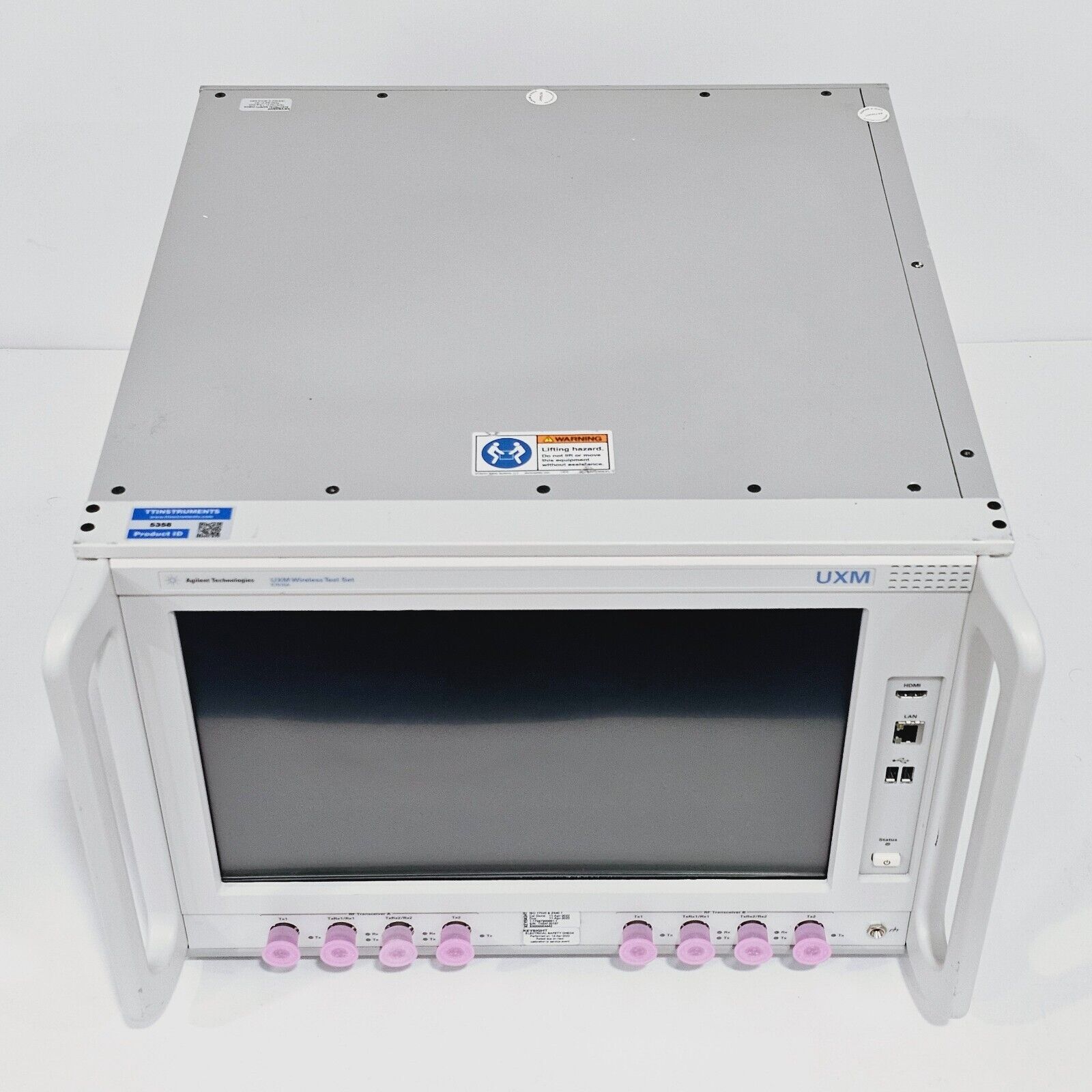 Keysight Agilent E7515A UXM Wireless Test Set w/ 504 506 C01 D01 300 MHz - 6 GHz