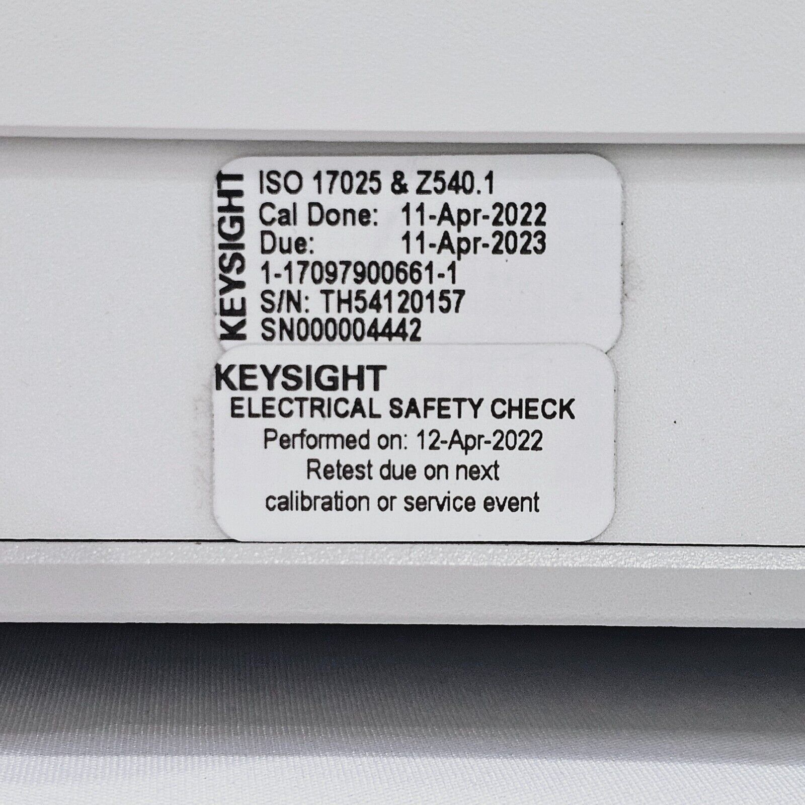 Keysight Agilent E7515A UXM Wireless Test Set w/ 504 506 C01 D01 300 MHz - 6 GHz