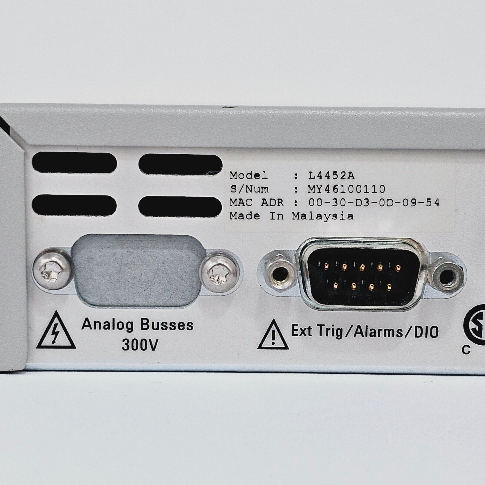 Keysight Agilent L4452A Multifunction - DIO, D/A, Totalizer w/ 2x 34952T Slot