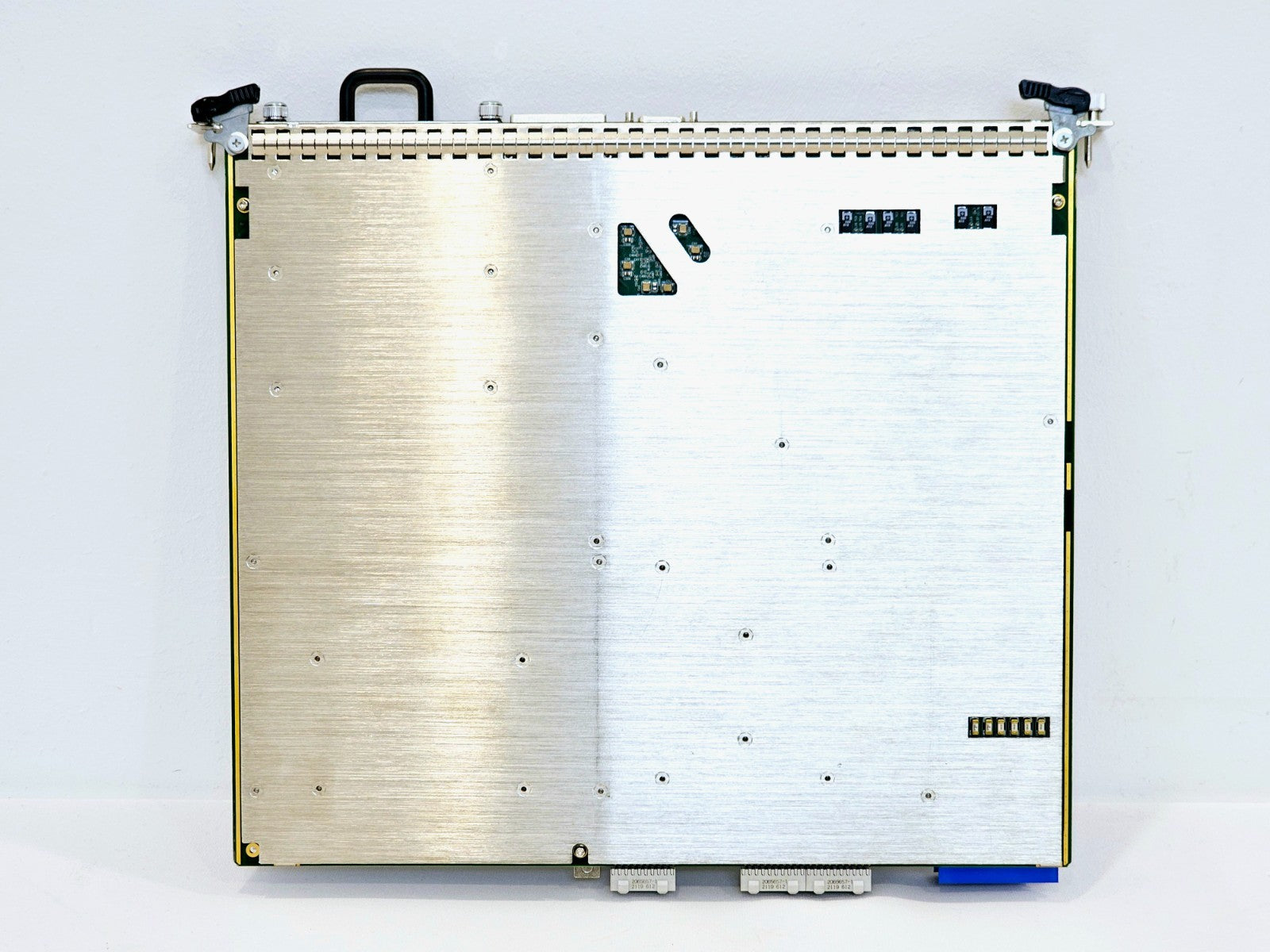 Keysight M9537A AXIe Embedded Controller Option M16W16 UNTESTED