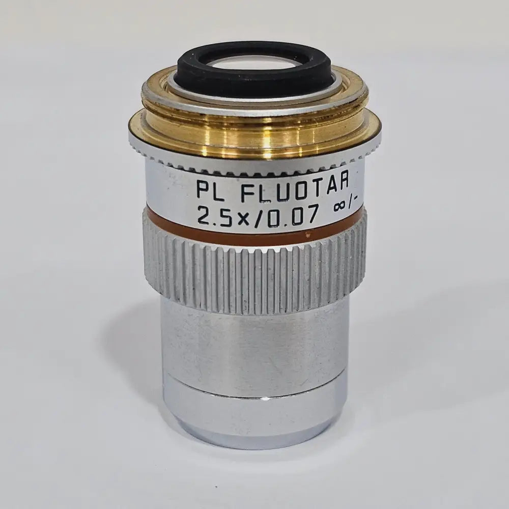 Leica HC Plan 10x/22 M microscope eyepiece 507804, 30mm barrel, front view showing engraved specification markings
