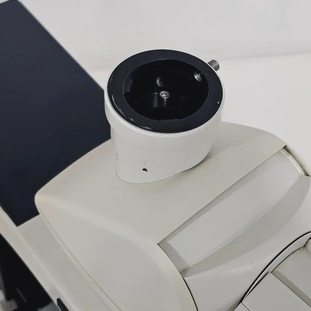 Leica DM2000 LED microscope overall top-down view showing nosepiece and stage