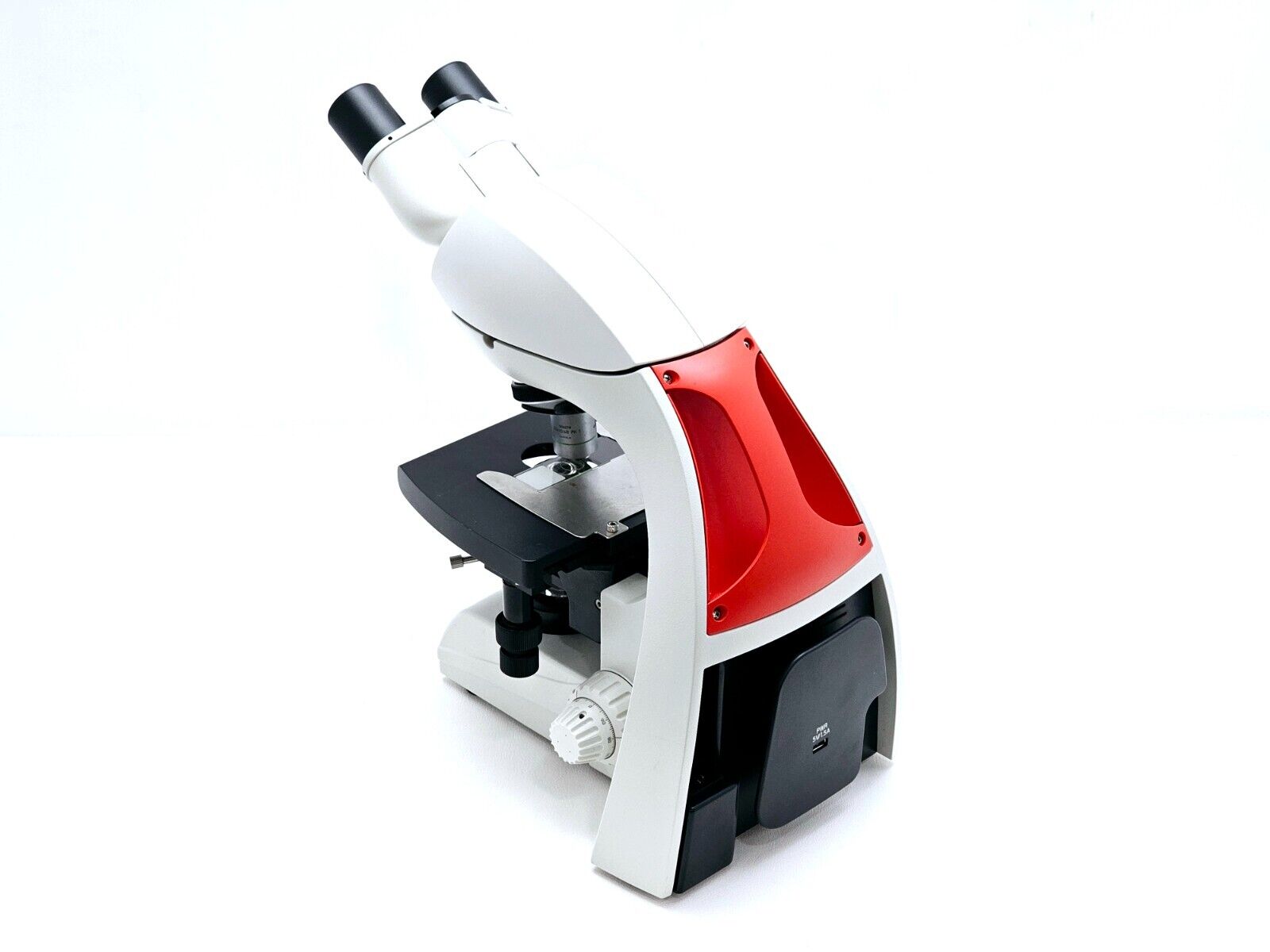 Leica DM750 Microscope w/ 2 x HC PLAN 10x/20 Eyepieces and 1 x HI PLAN 20x/0.40