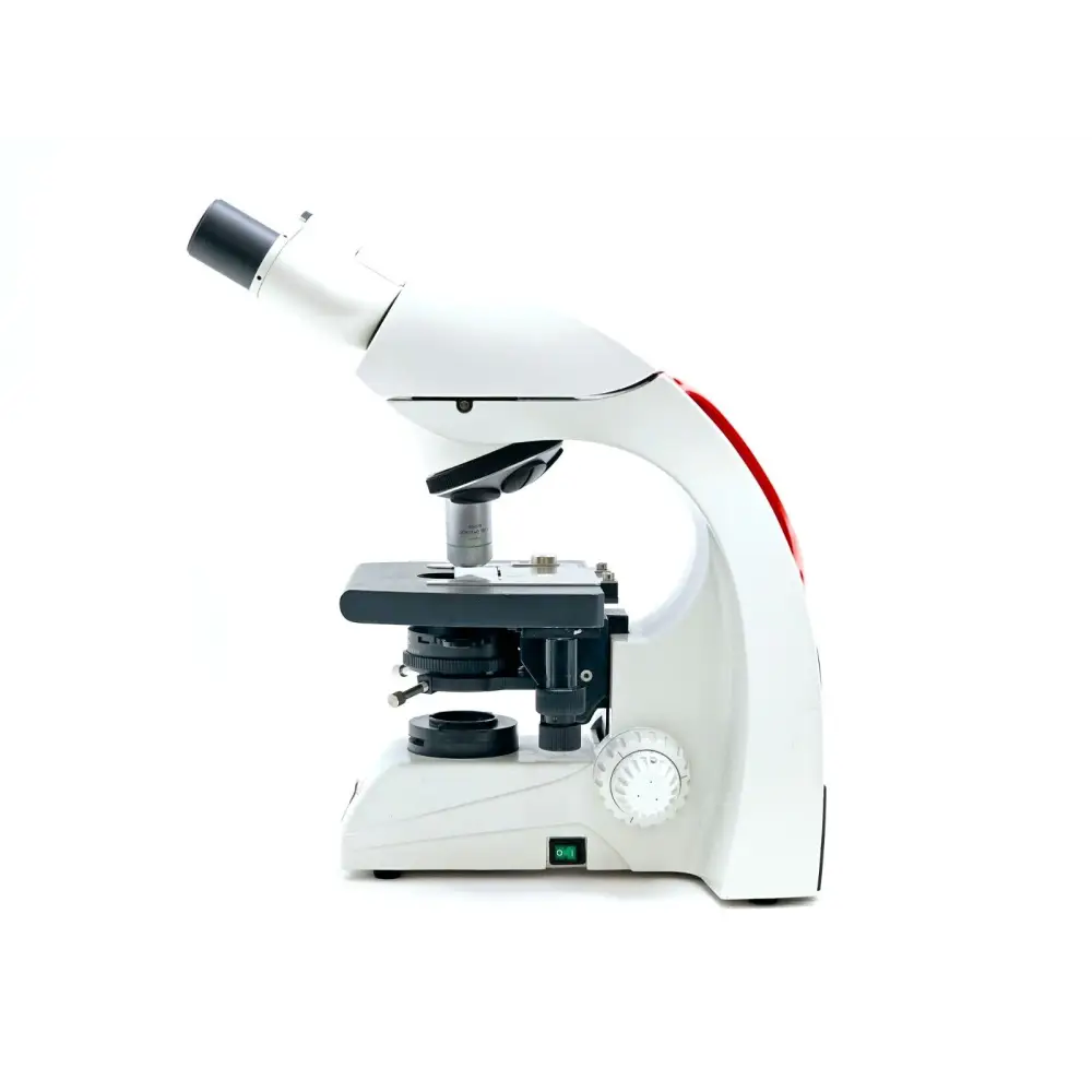 Leica DM750 rackless mechanical stage and slide holder close-up detail