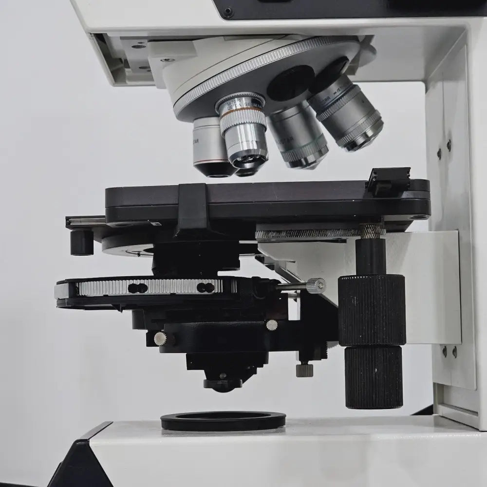 Leica DMRE HC microscope objective nosepiece with HC PL FLUOTAR objectives installed