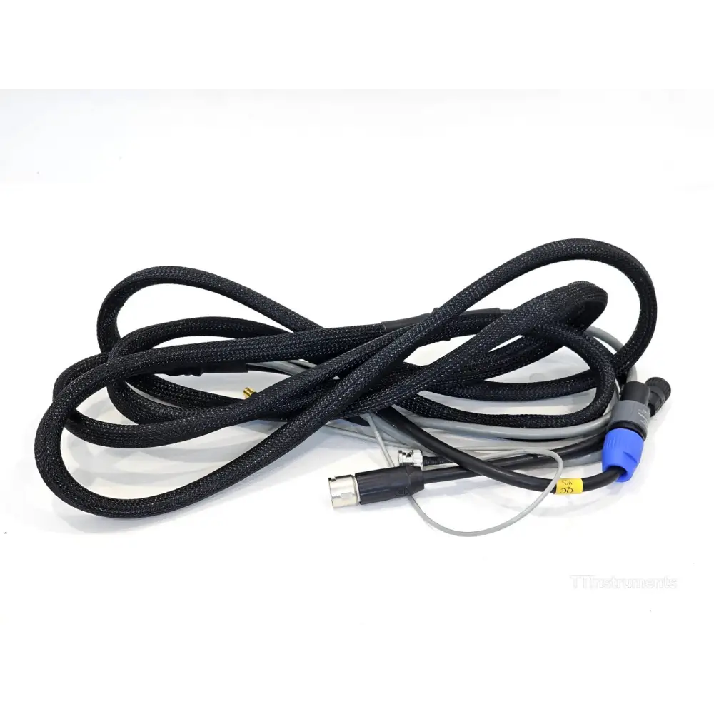 Magritek Terranova 24V DC power supply unit included with the EFNMR system