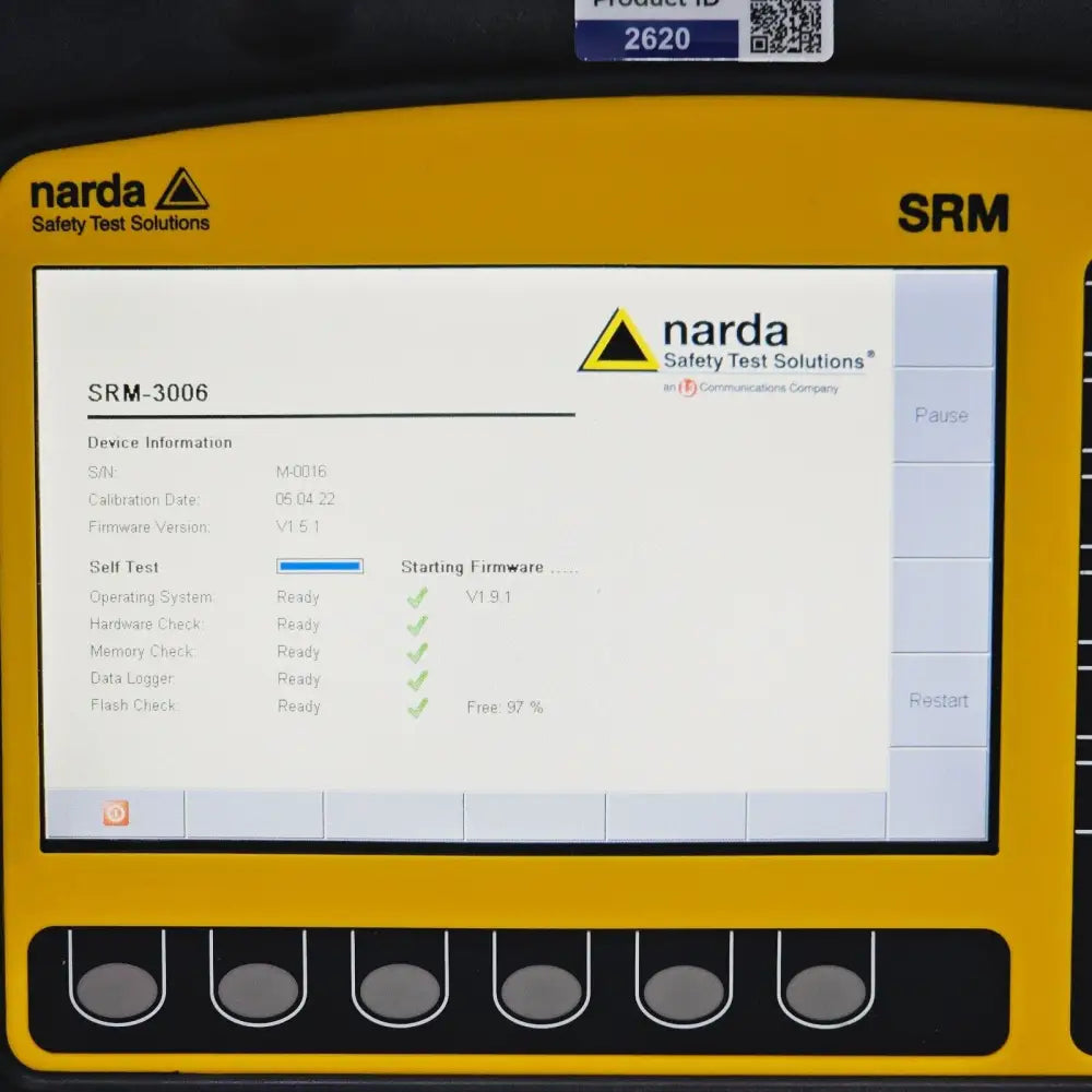 Narda SRM-3006 showing installed firmware version and options on start-up screen