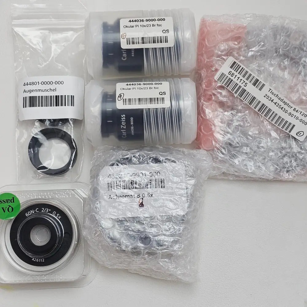 Full component lay-out of the brand new boxed Carl Zeiss SteREO Discovery V8 system showing all included parts