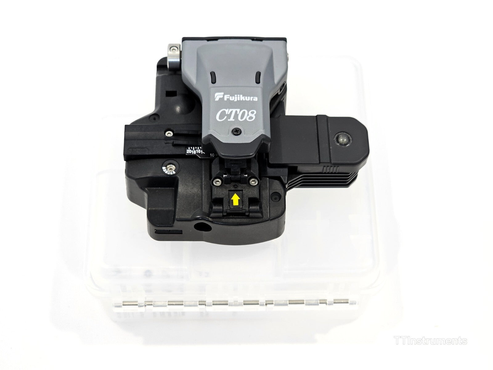 New Fujikura 31S Fusion Splicer with CT08 Cleaver ARC COUNT 5 ONLY