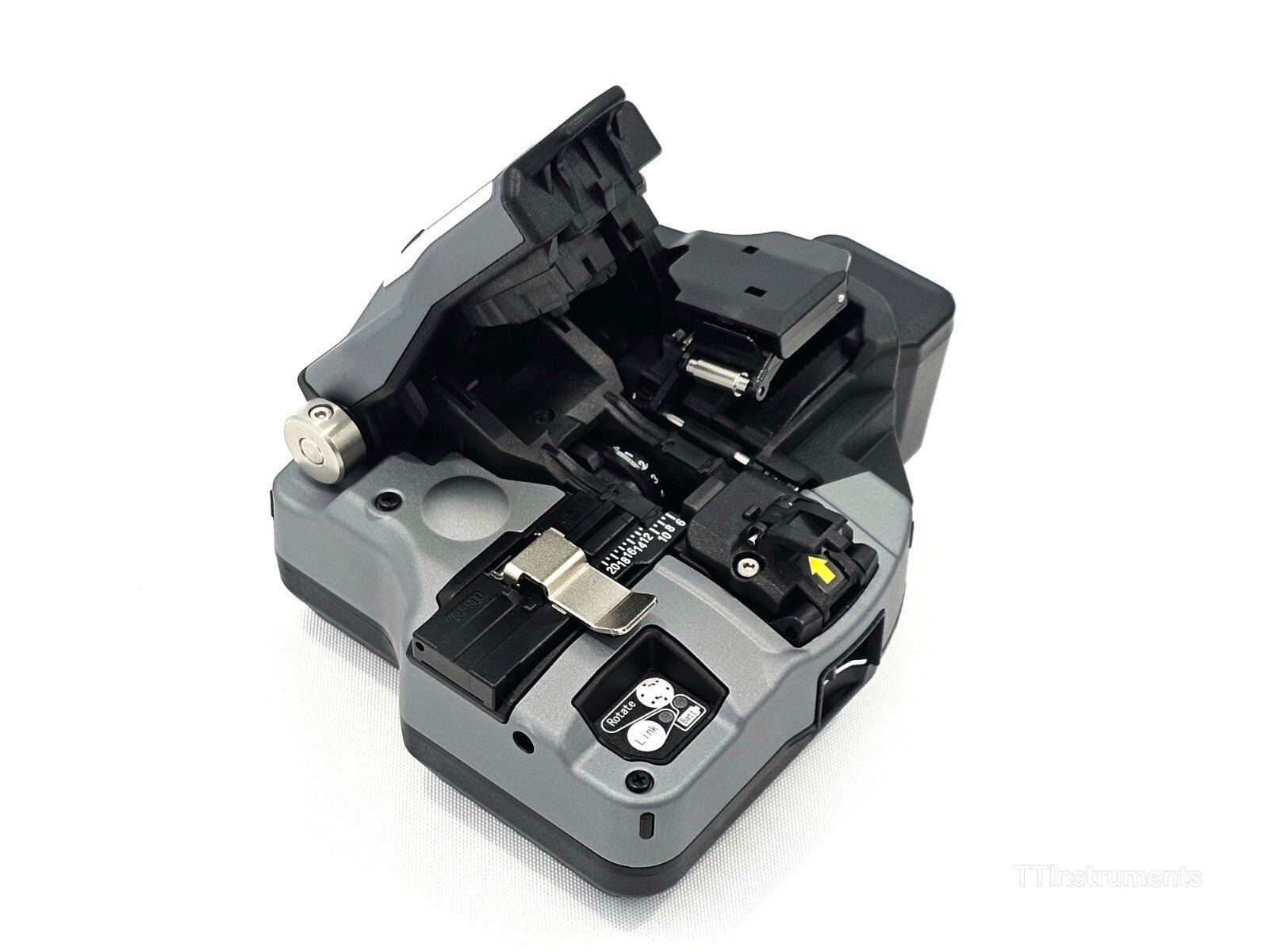 New Fujikura 68S Fusion Splicer with CT50 Cleaver - 0 ARC